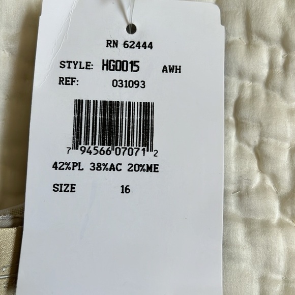 Nicole Miller HG0015 Wedding dress Metallic taffeta NWT  twist front veil 16 - Picture 8 of 16